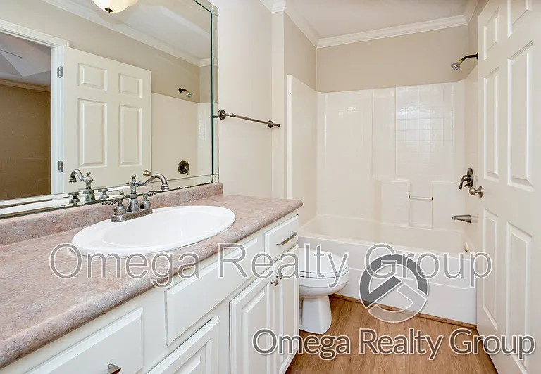 18488 Thoroughbred Dr — Photo 20