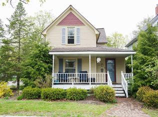 440 W 10th St, Traverse City, MI 49684