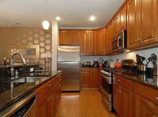 7400 River Rd APT 321, North Bergen, NJ 07047