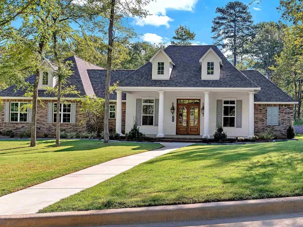 206 Longleaf Dr, Longview, TX 75602