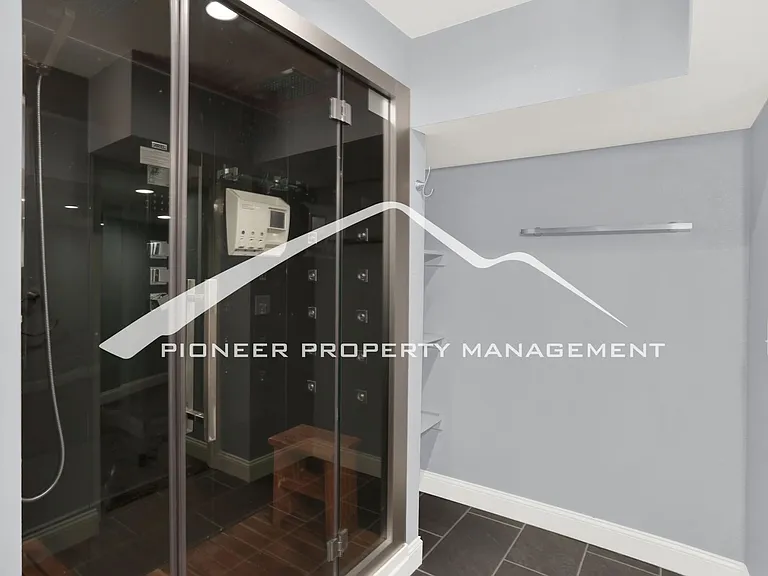 7530 Delmonico Dr — Photo 30