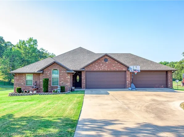 1300 Waterfront Rd, Alma, AR 72921