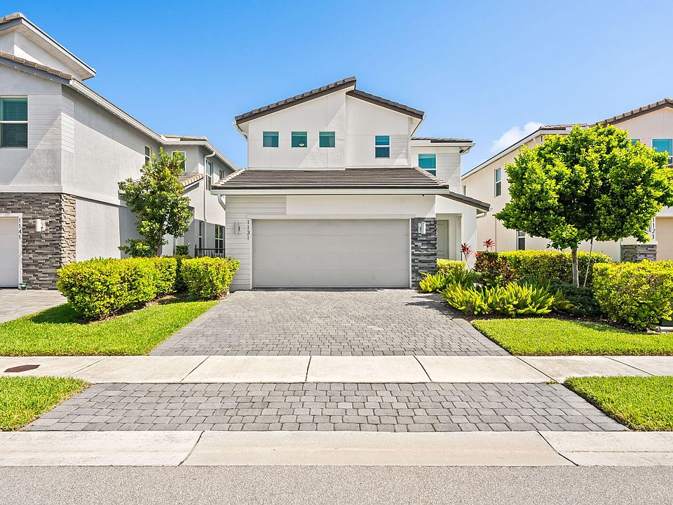 1st image of 1131 VERDE Court