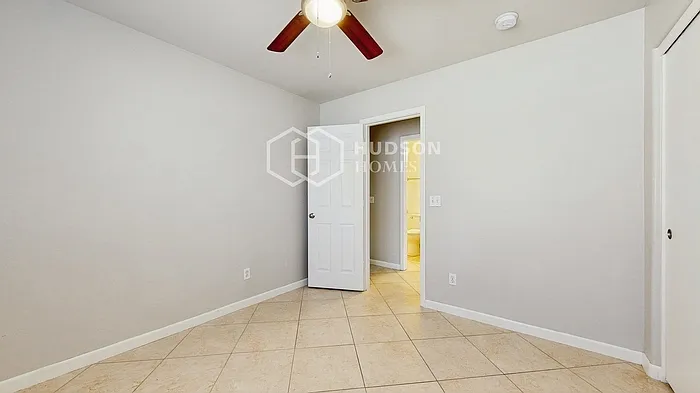 15827 W Adams St — Photo 23