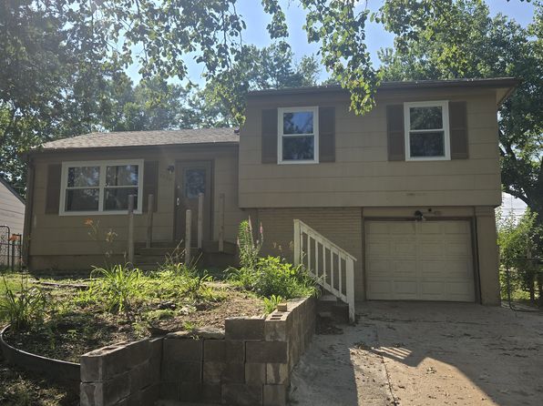 7924 NE San Rafael Dr