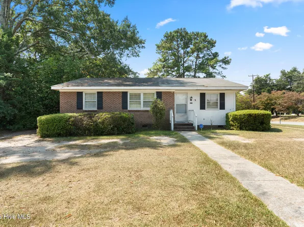 301 Tuskeegee Drive, Laurinburg, NC 28352