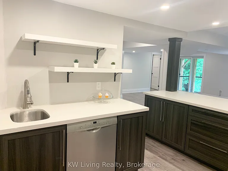 162 Art West Ave #LOWER — Photo 6