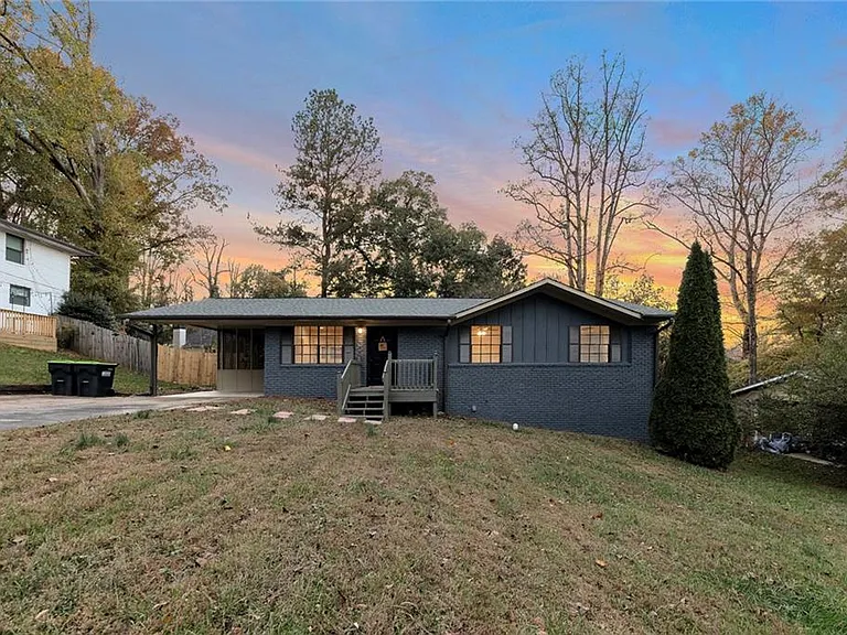 3390 Creek Valley Dr SE — Photo 29