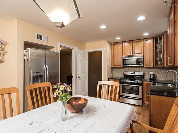 5th image of 6221 S Narragansett Ave