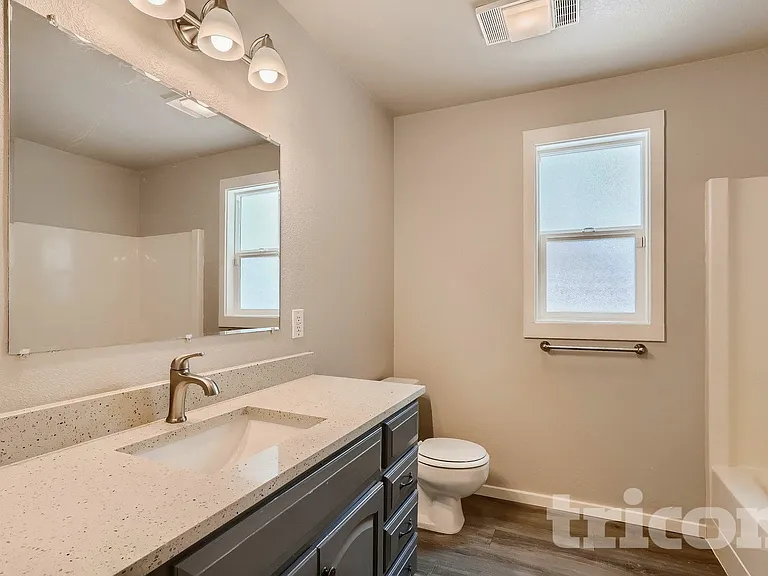 10727 Lake View Dr — Photo 11