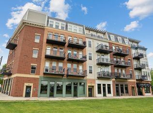 303 Front St UNIT 1401, Lemont, IL 60439