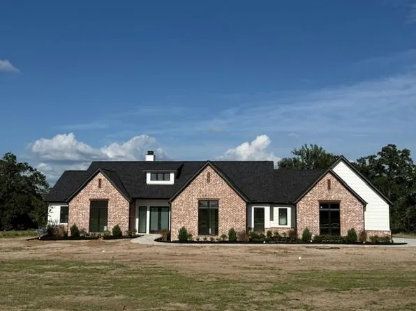 5623 Mill Water Ct, Bryan, TX 77808