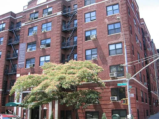 Rented by Nest Seekers International | media 18