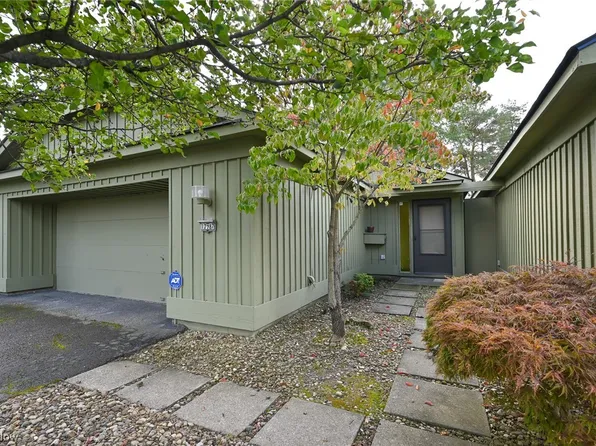 17287 Otani Ct #4102, Strongsville, OH 44136