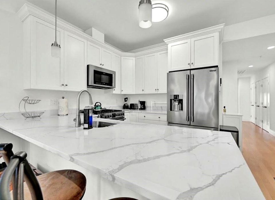 1st image of 254 Spencer Ave #5