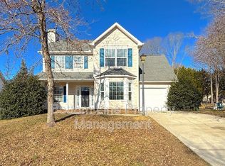 8821 Cameron Spring Rd, Charlotte, NC 28214