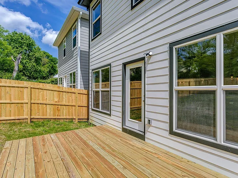 1012 Maynor Ave #D — Photo 24