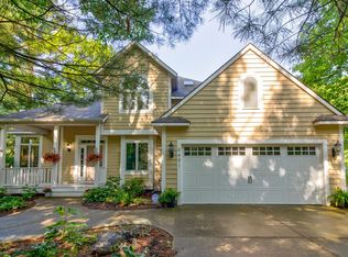 9491 Lakeshore Dr, West Olive, MI 49460