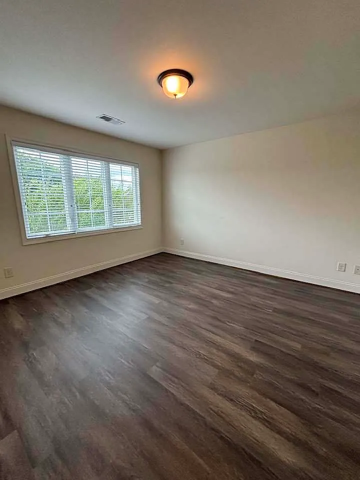 954 Lennox Blvd - Lot 2... — Photo 2