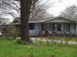180 Helena Dr, Huntsville, AL 35811