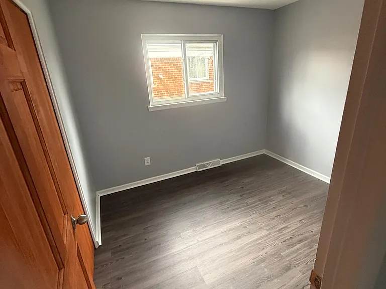 6042 Highview St — Photo 24