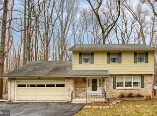 1290 Kuhn Rd, Boiling Springs, PA 17007