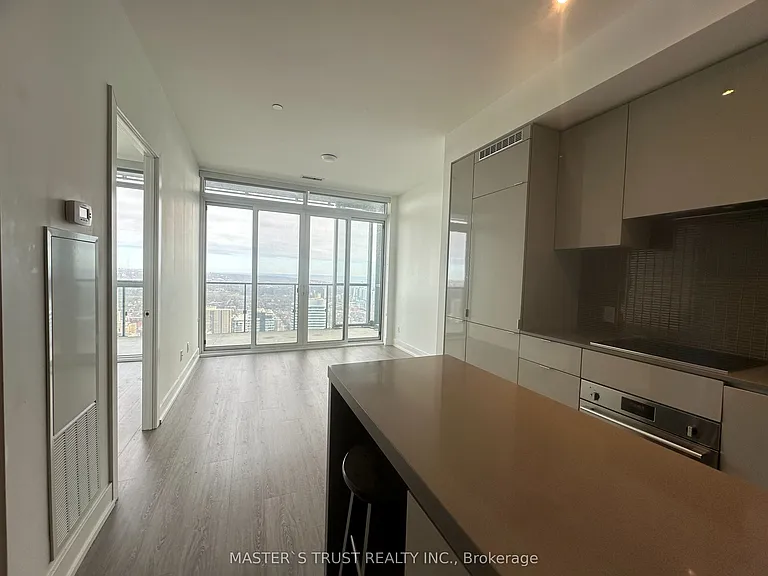7 Grenville St #5806 — Photo 17