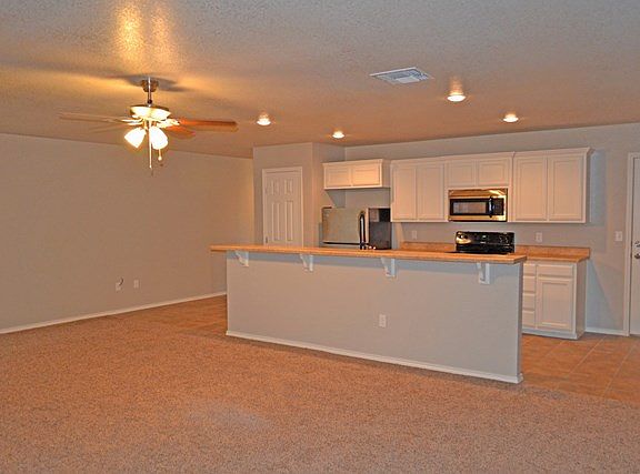 2nd image of 2602 Park Blvd