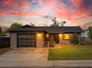 2549 Falcon St, White City, OR 97503