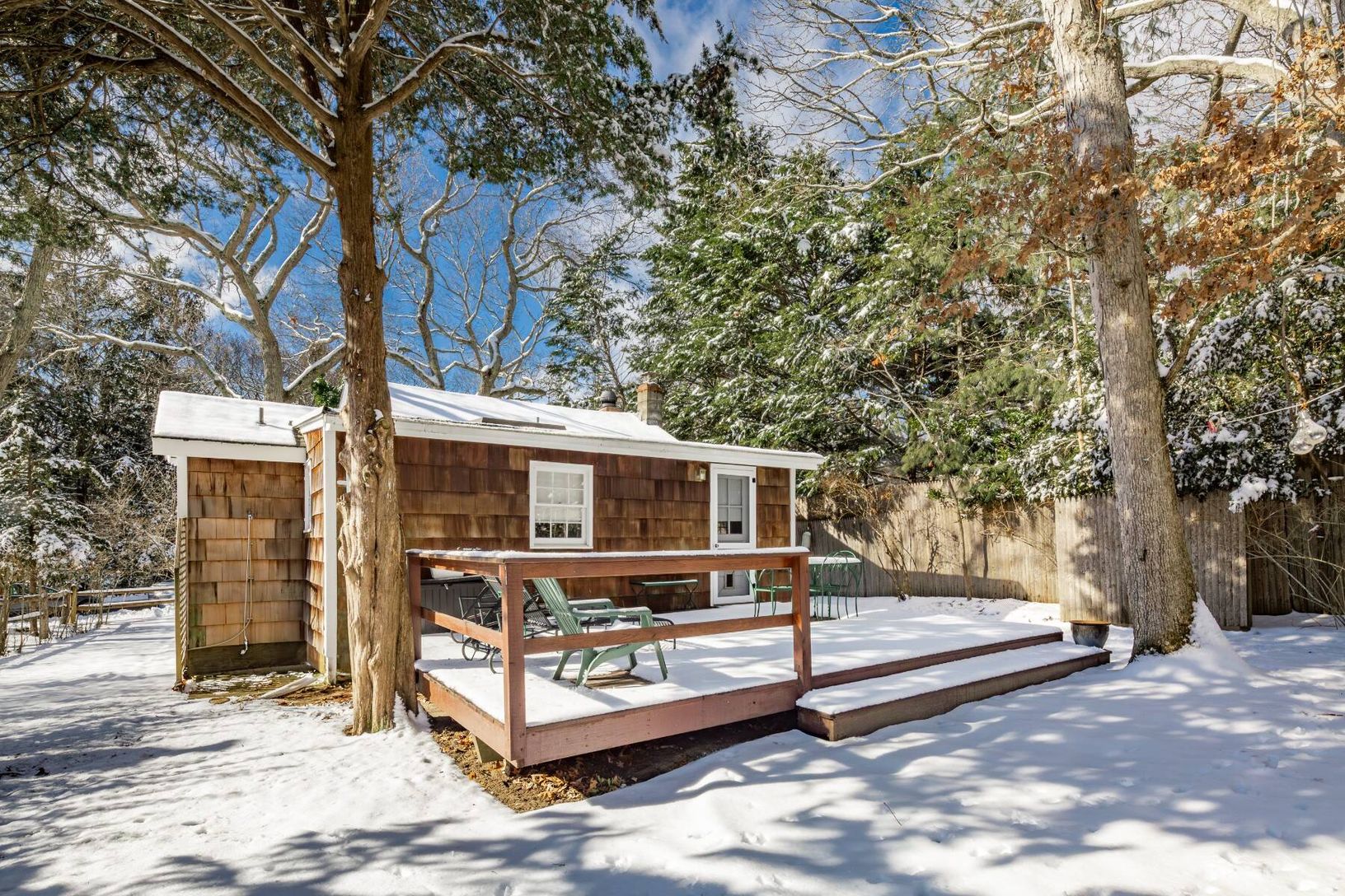  Backyard deck 