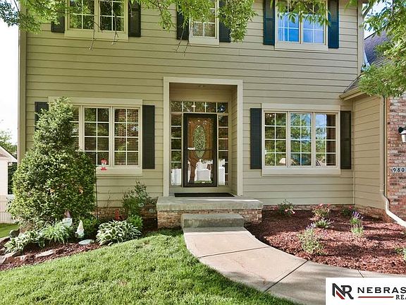 3rd image of 9806 Val Verde Dr