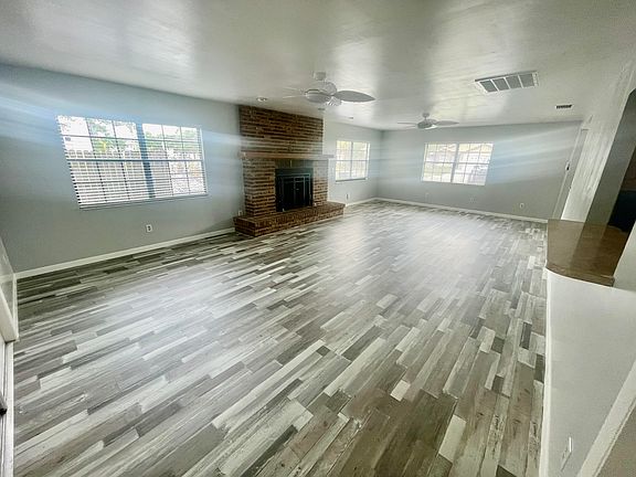 Spacious TV/Family room