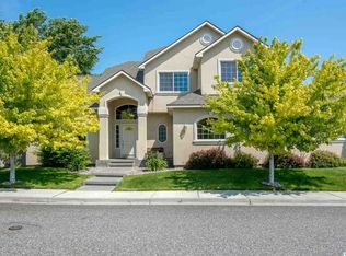 1112 S Grant St, Kennewick, WA 99338