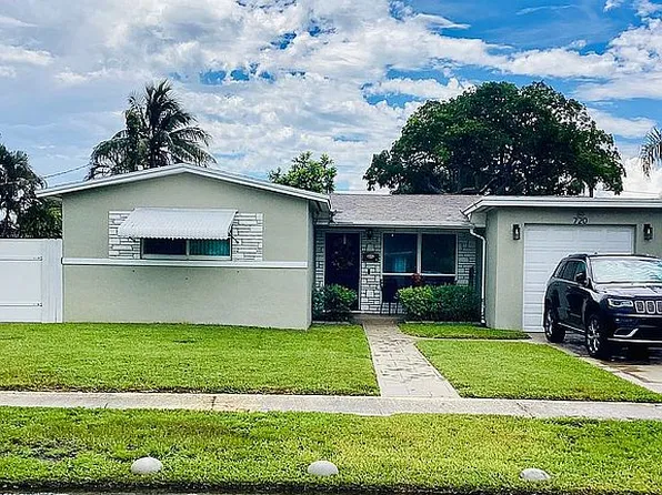 720 SW 69th Ave, Pembroke Pines, FL 33023