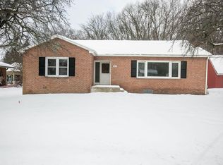 472 Montcalm St, Chicopee, MA 01020