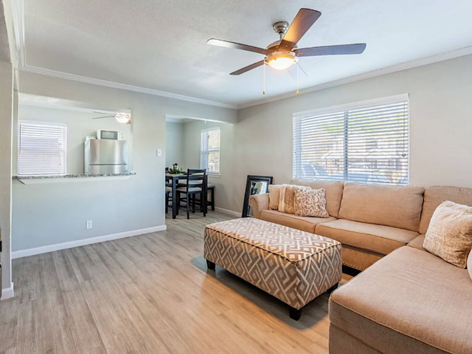 Metro @ 404 Apartments — Photo 4