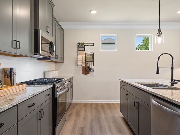 5th image of 9320 Brunswick Ave