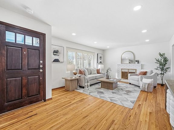 5th image of 2163 Woodard Rd