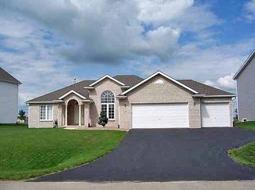 1st image of 3655 Foxglove Ln