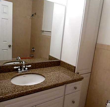 5th image of 15923 Laurel Oak Cir #5