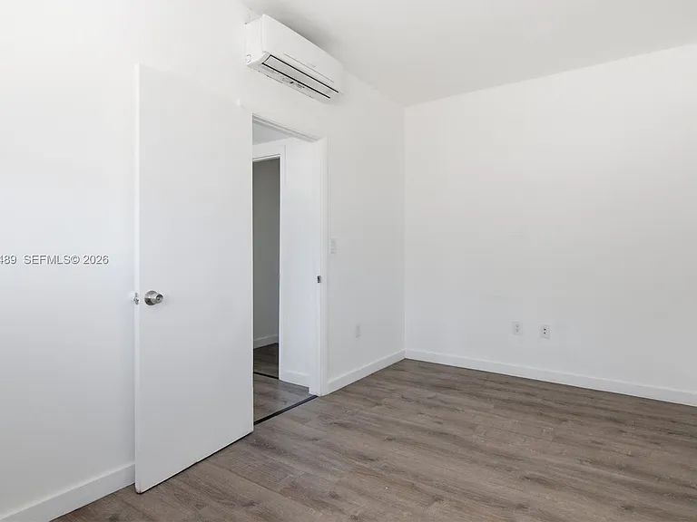402 NW 12th Ave #205 — Photo 8