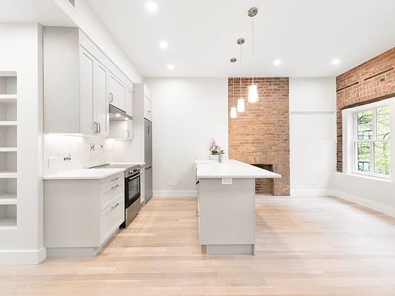 5th image of 147 E 18th St APT 3