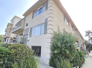 11854 Rochester Ave #7, Los Angeles, CA 90025