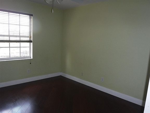 4th image of 10553 SW 13th Ct