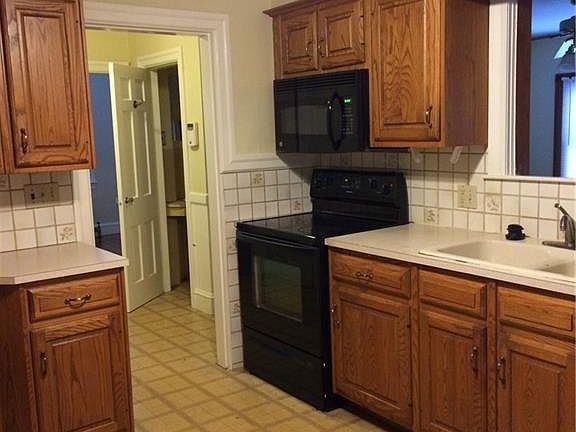 2nd image of 55 Knollwood Ave