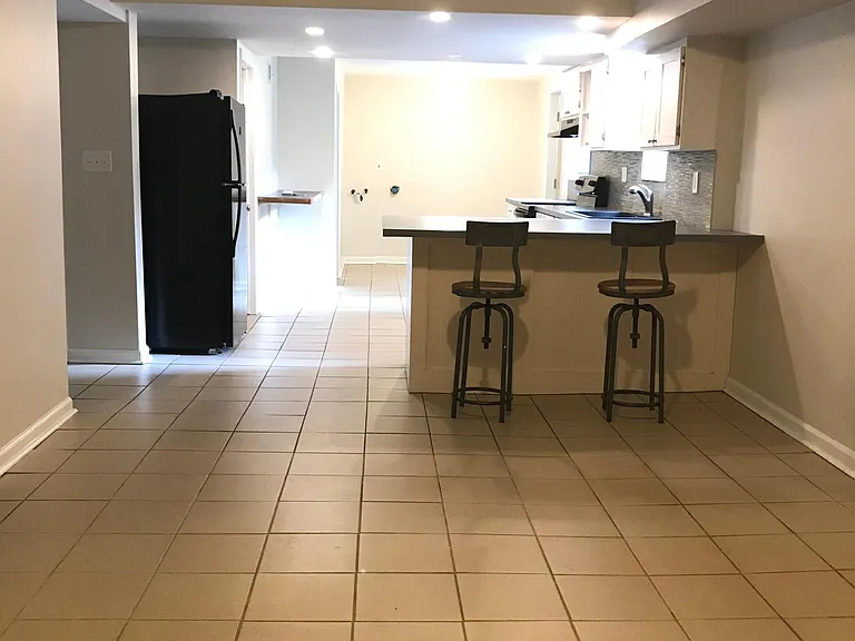 1557 Conway Rd #B — Photo 9