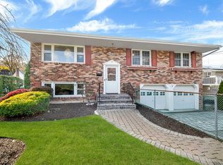 43 Eastwind Rd, Yonkers, NY 10710