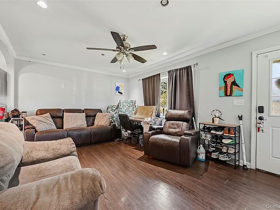 5th image of 19 Blake Street