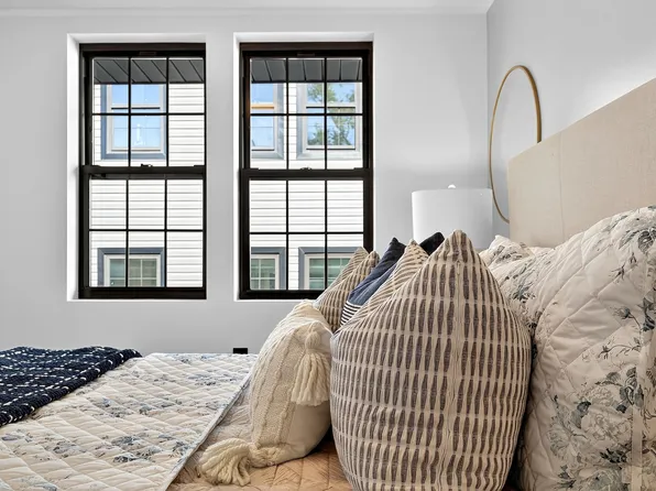 31 Bayview Avenue image 21 of 30