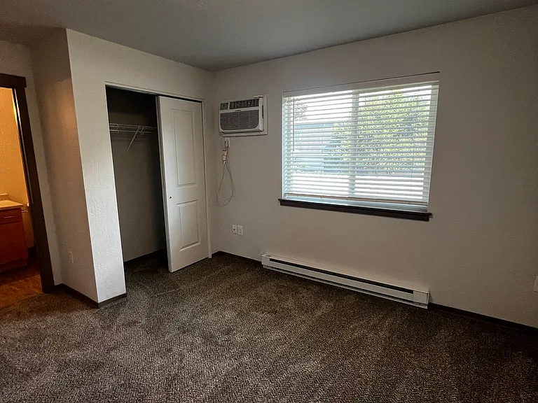 2727 E 35th Ave #C1 — Photo 7